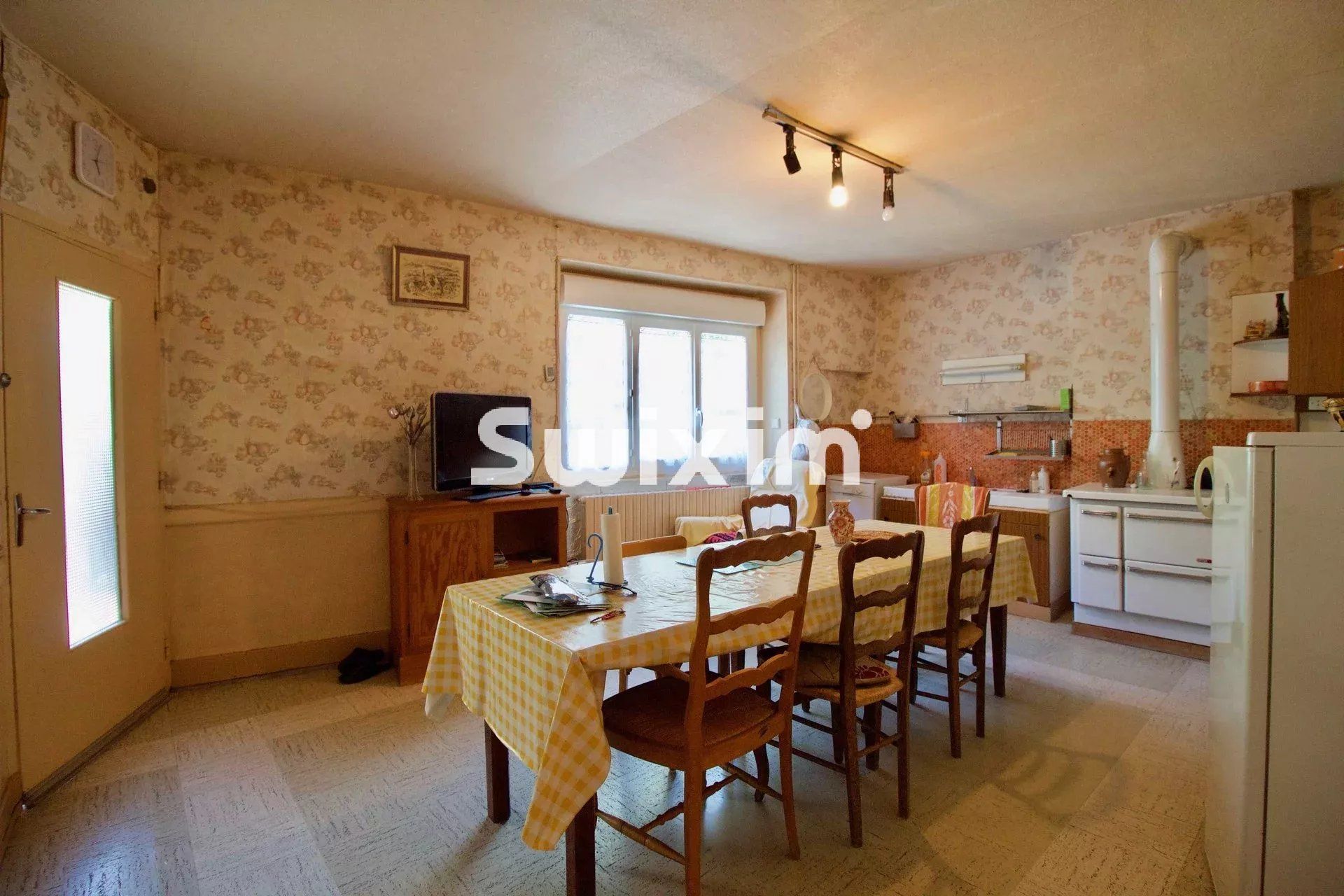 Sale House Lons-le-Saunier 6&nbsp;Rooms 140&nbsp;m²
