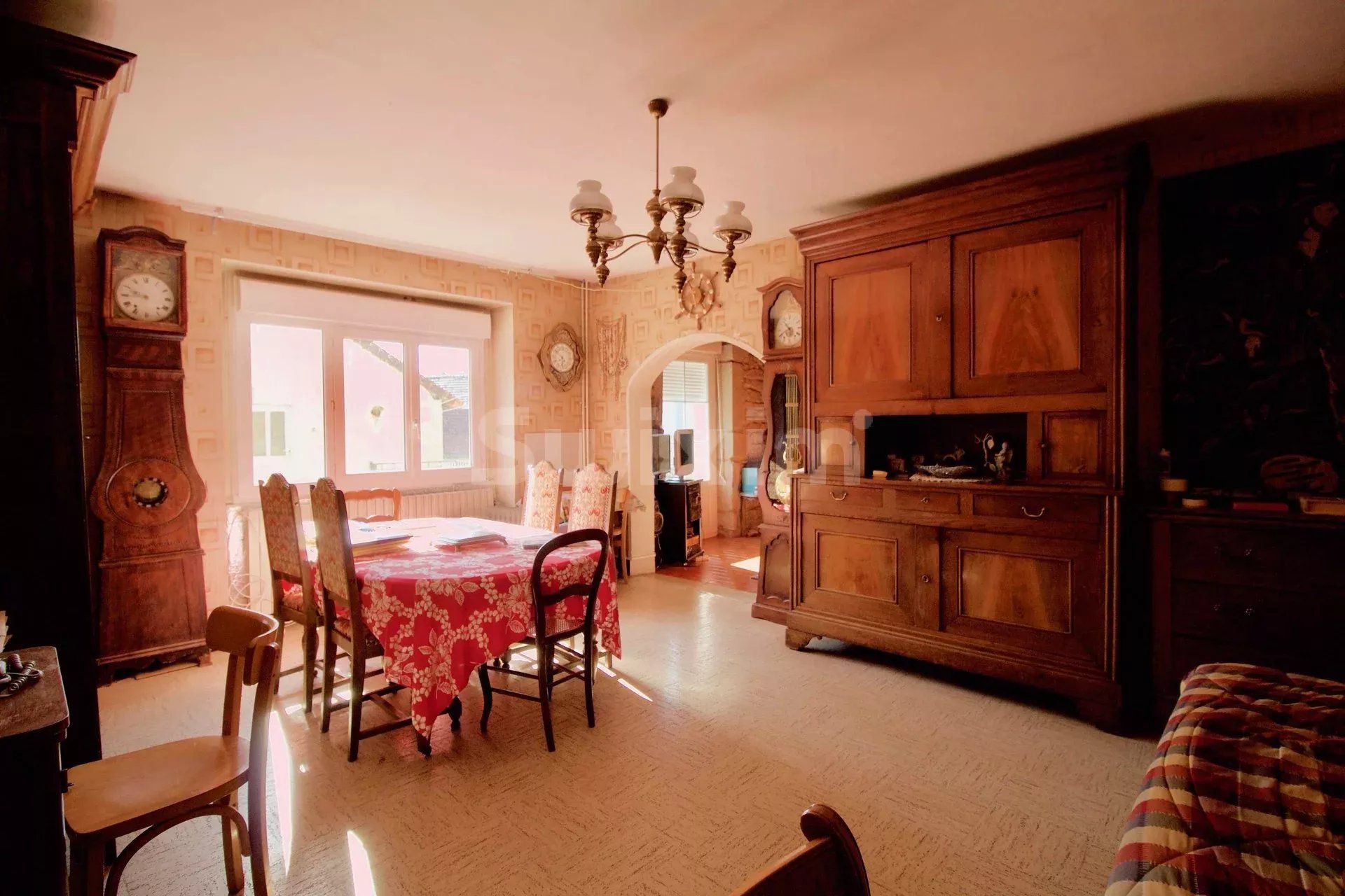 Vente Maison Lons-le-Saunier 6 Pièces 140 m²