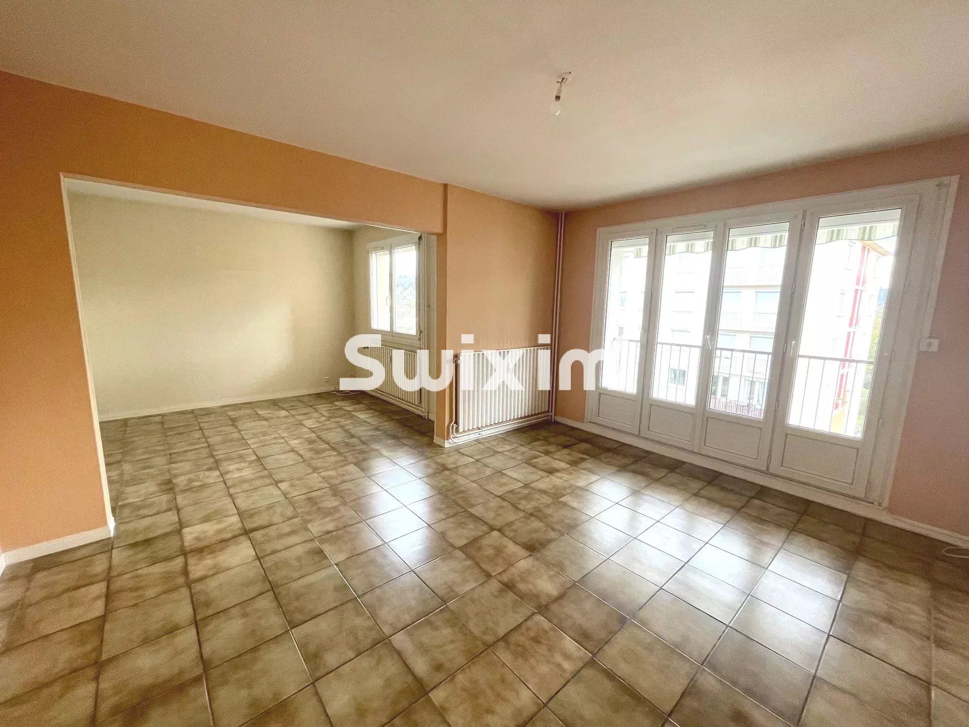 Sale Apartment Lons-le-Saunier 4&nbsp;Rooms 77&nbsp;m²