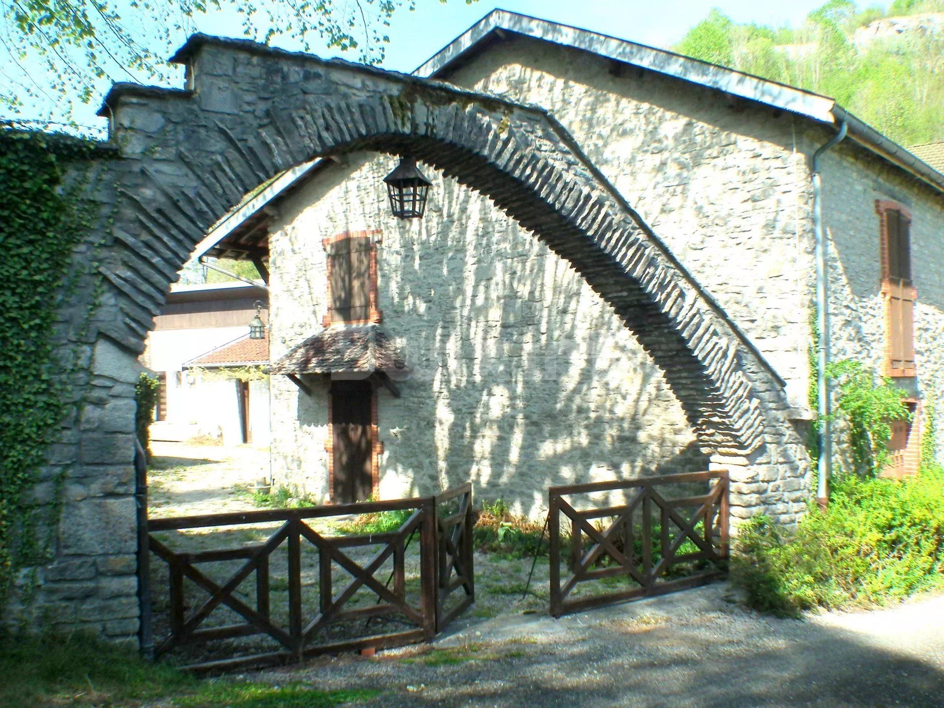 Vendita Casa Doucier 18 Camere 300 m²