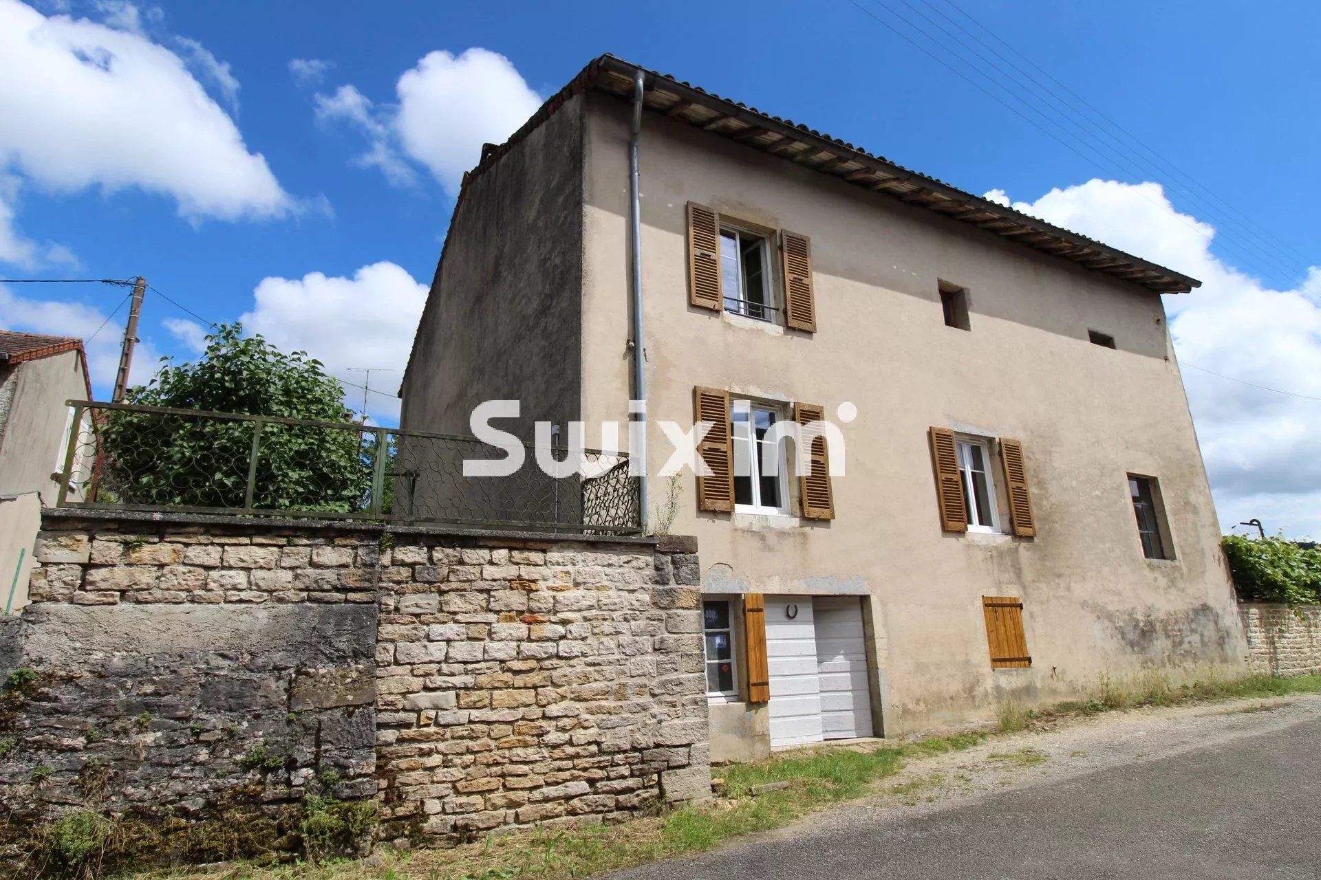 Vendita Casa Lons-le-Saunier 6&nbsp;Camere 145&nbsp;m²