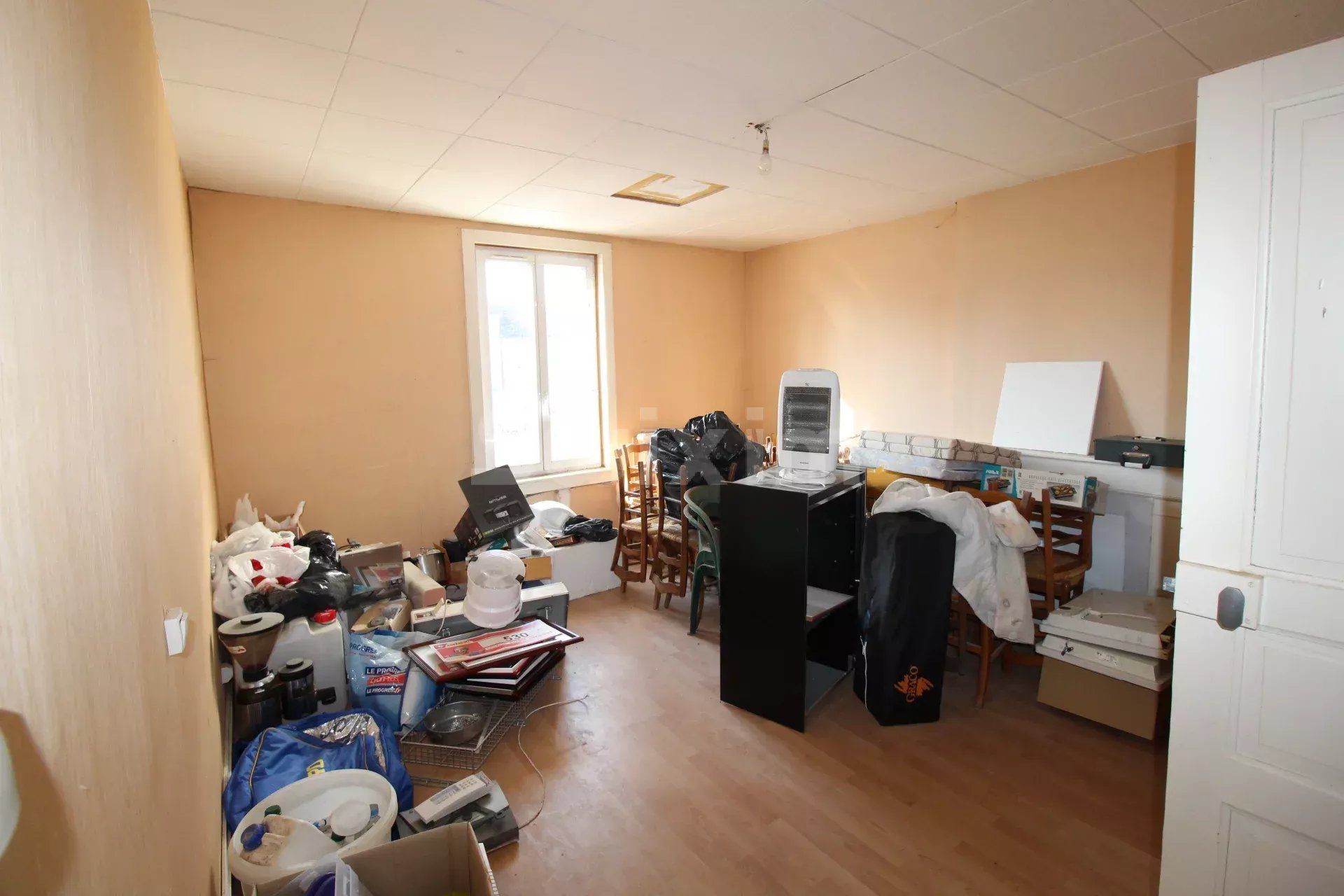 Venta Edificio Bletterans 7 Salas 188 m²