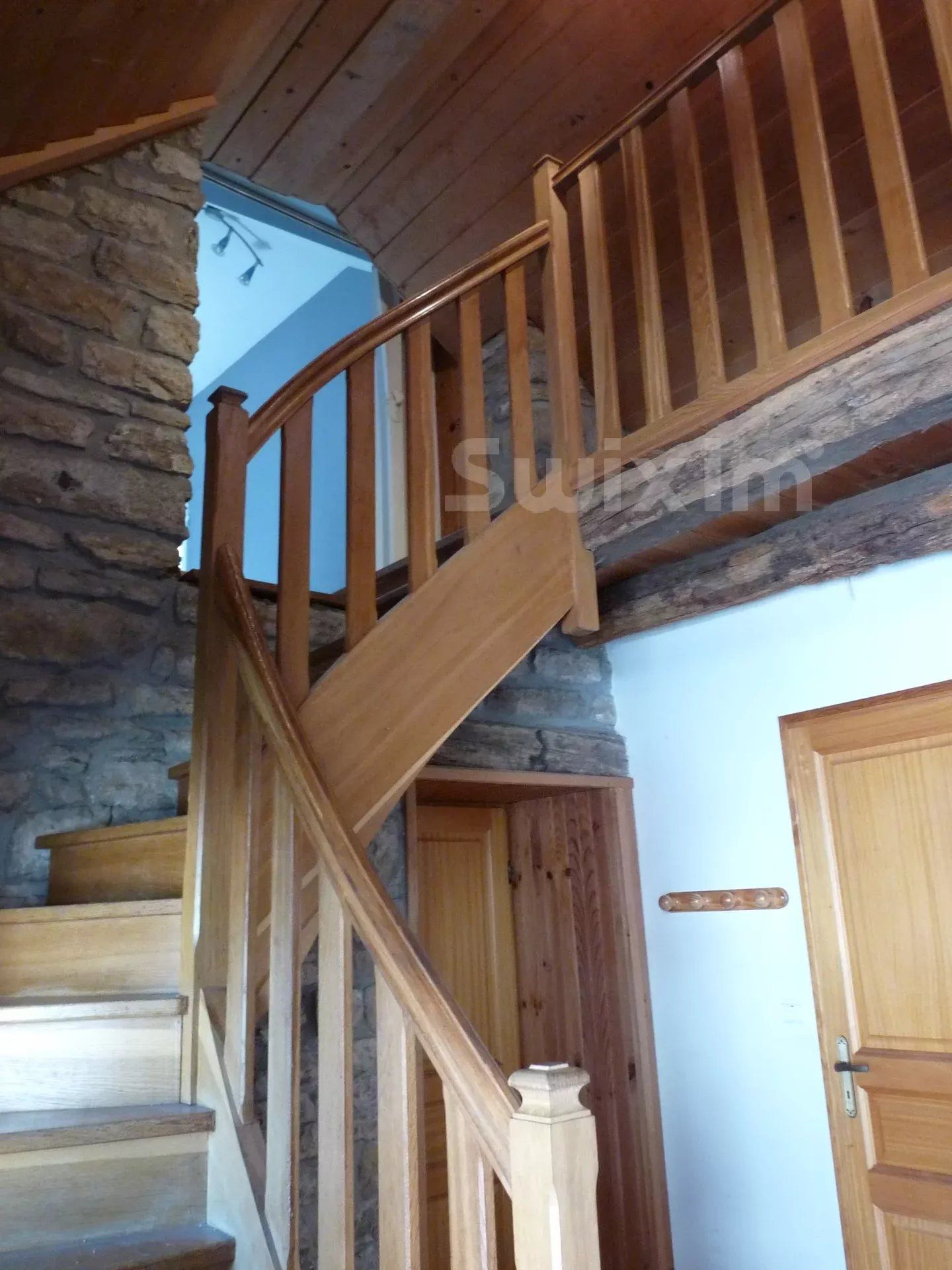 Vente Maison Lons-le-Saunier 6 Pièces 162 m²