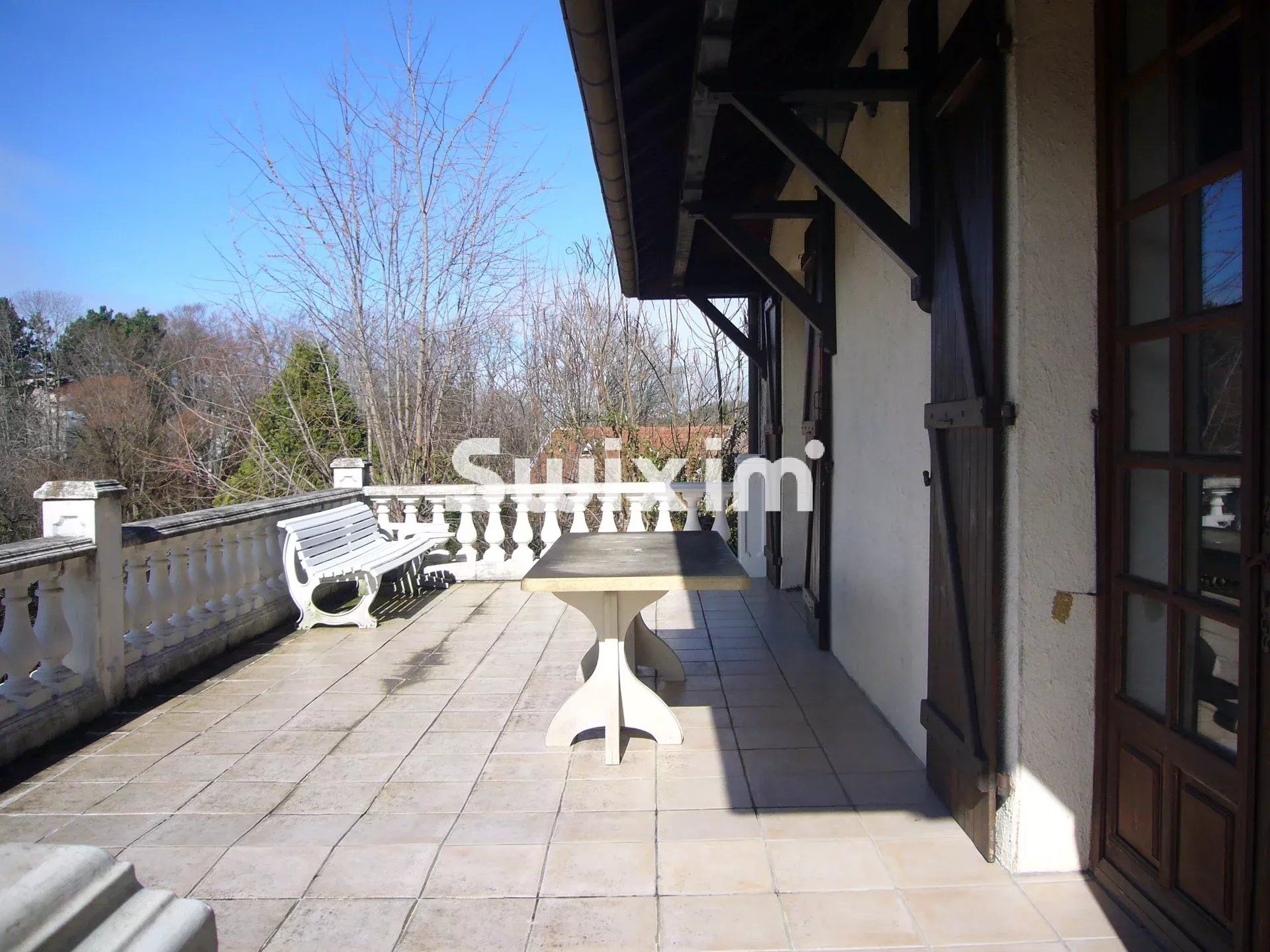 Sale House Lons-le-Saunier 6&nbsp;Rooms 162&nbsp;m²