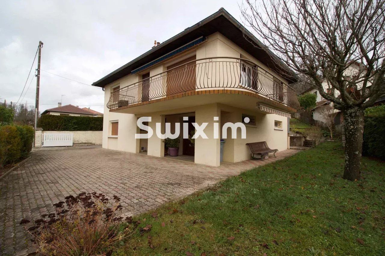 Sale House Lons-le-Saunier 7&nbsp;Rooms 145&nbsp;m²