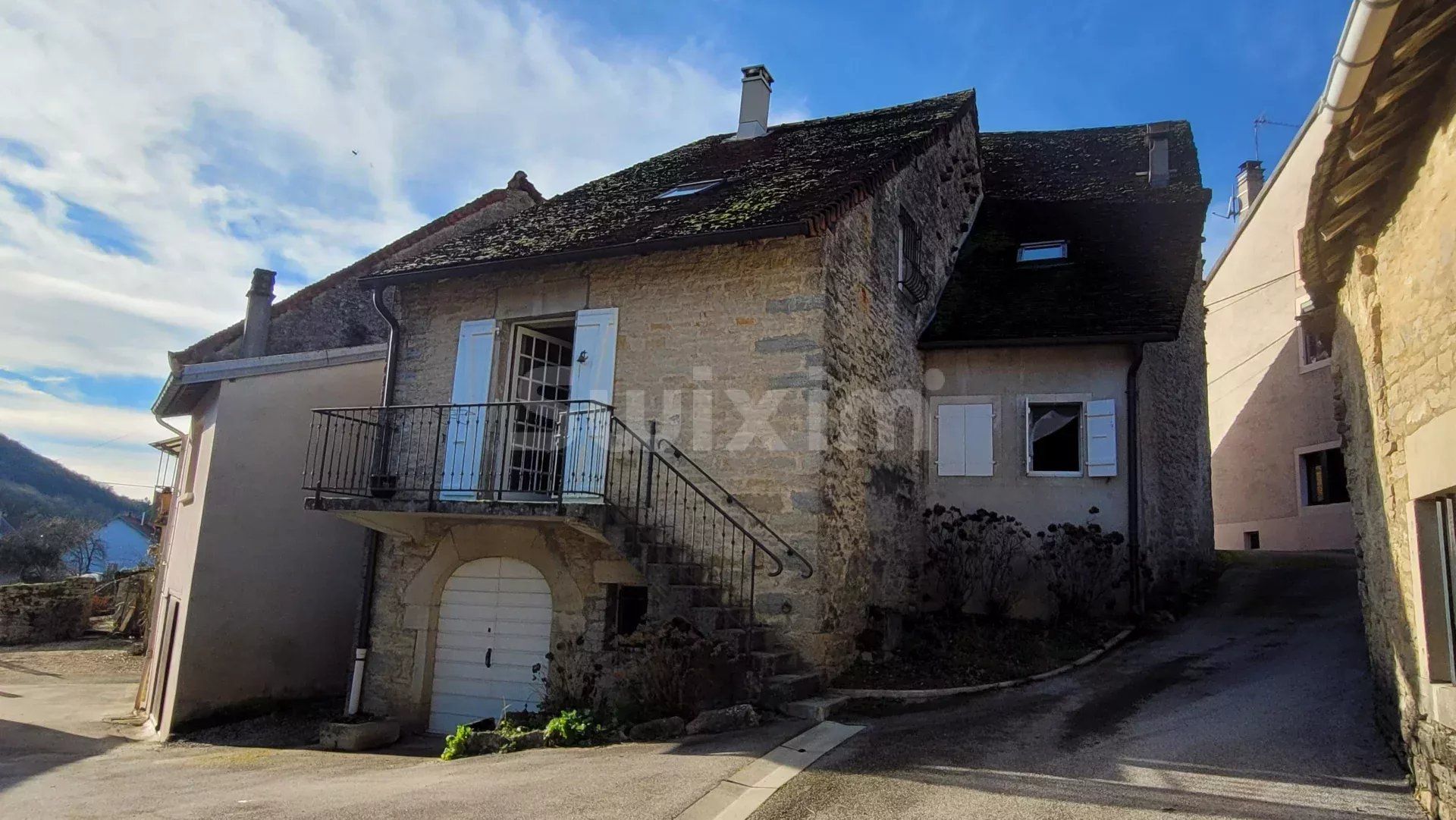 Vente Maison Lons-le-Saunier 5 Pièces 146 m²