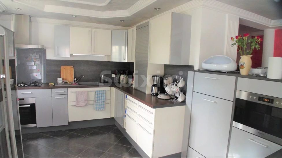 Vente Maison Lons-le-Saunier 7 Pièces 160 m²