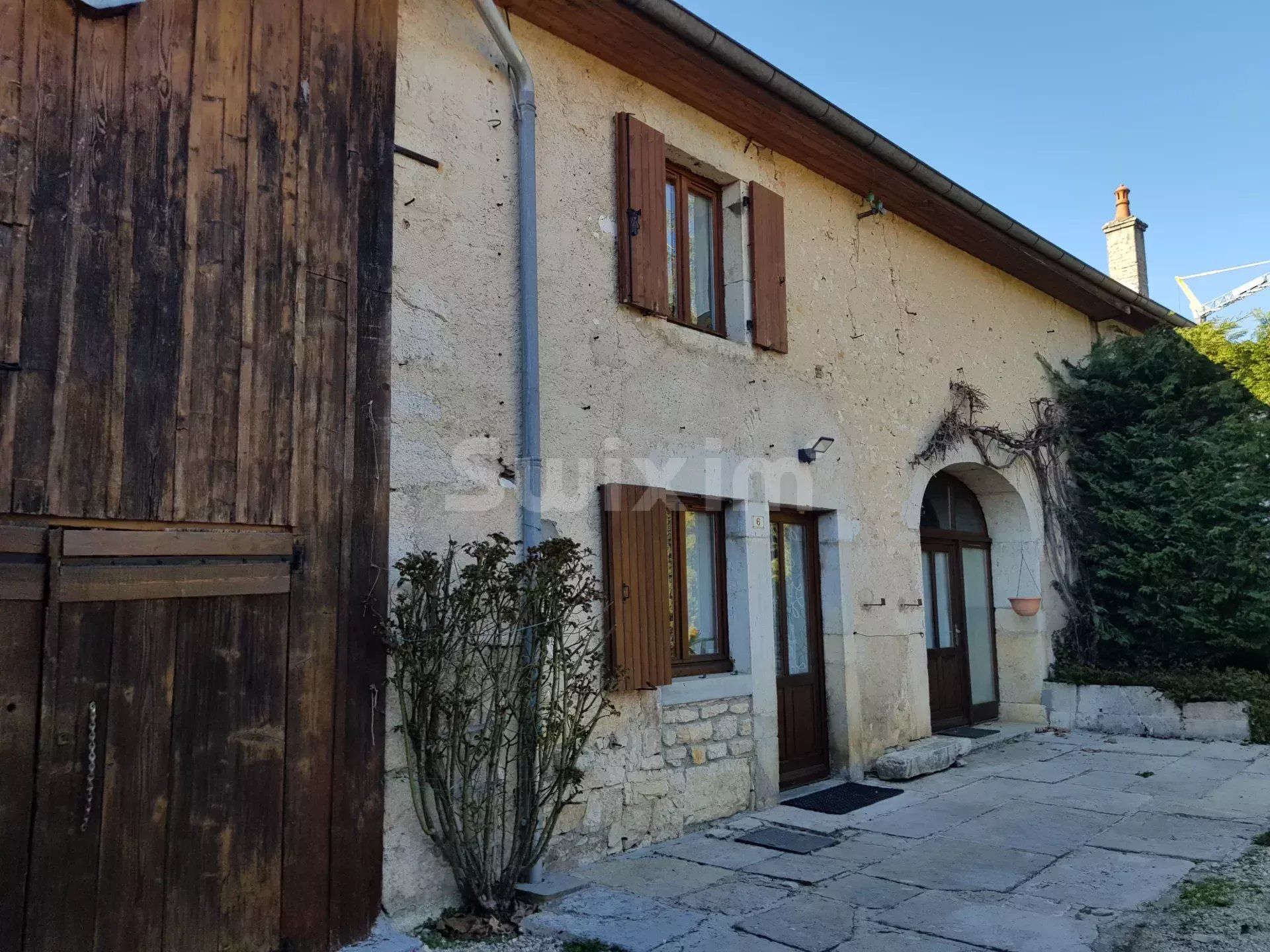 Venda Casa Orgelet 6 Quartos 147 m²