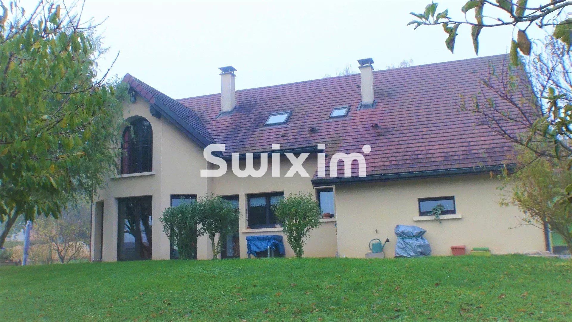 Venda Casa Lons-le-Saunier 6&nbsp;Quartos 150&nbsp;m²