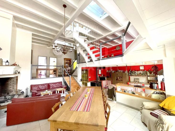 Vente Maison Arinthod 8 Pièces 194 m²