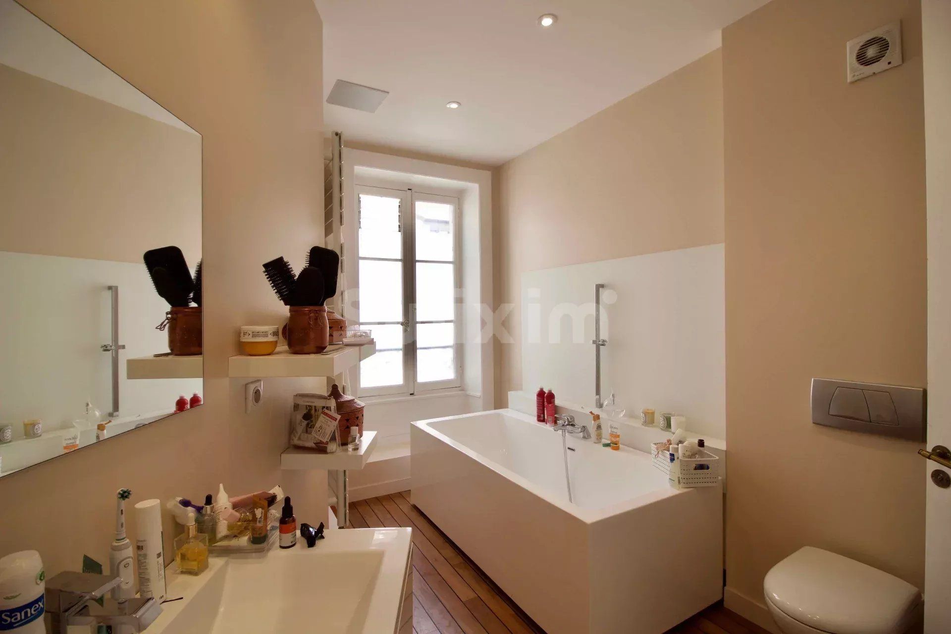 Sale Apartment Lons-le-Saunier 3 Rooms 103 m²