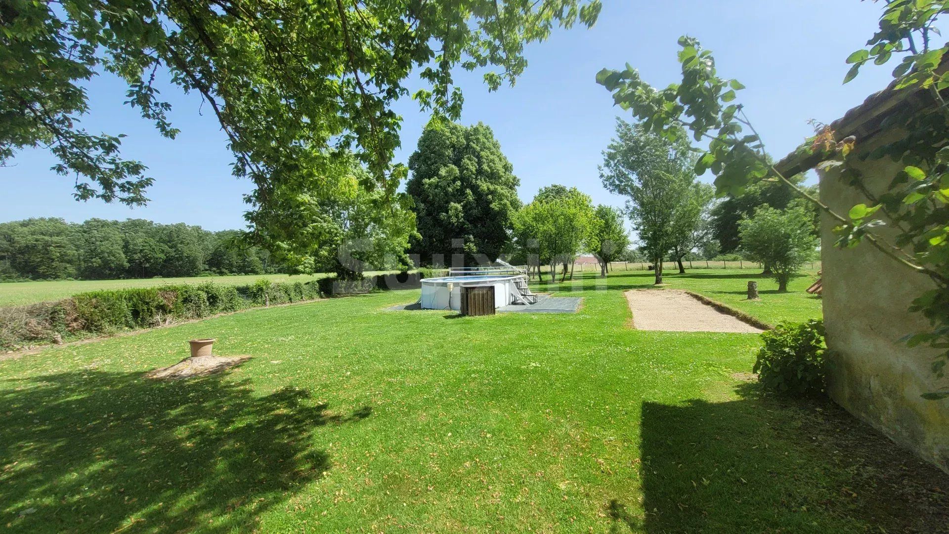 Sale House Saint-Martin-en-Bresse 8 Rooms 192 m²