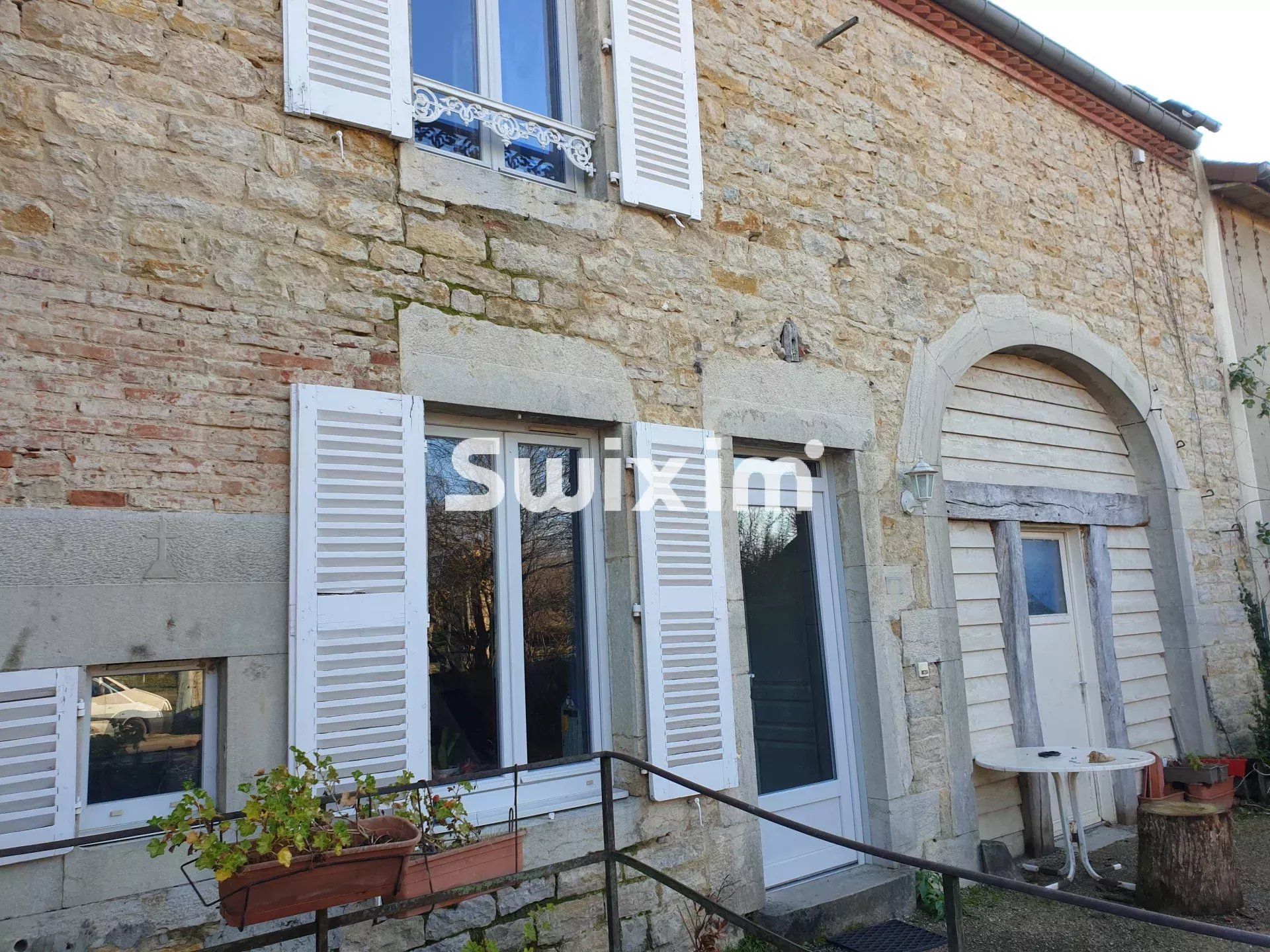 Vente Maison Lons-le-Saunier 8&nbsp;Pièces 160&nbsp;m²