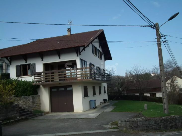 Vente Maison Lons-le-Saunier 7 Pièces 142 m²