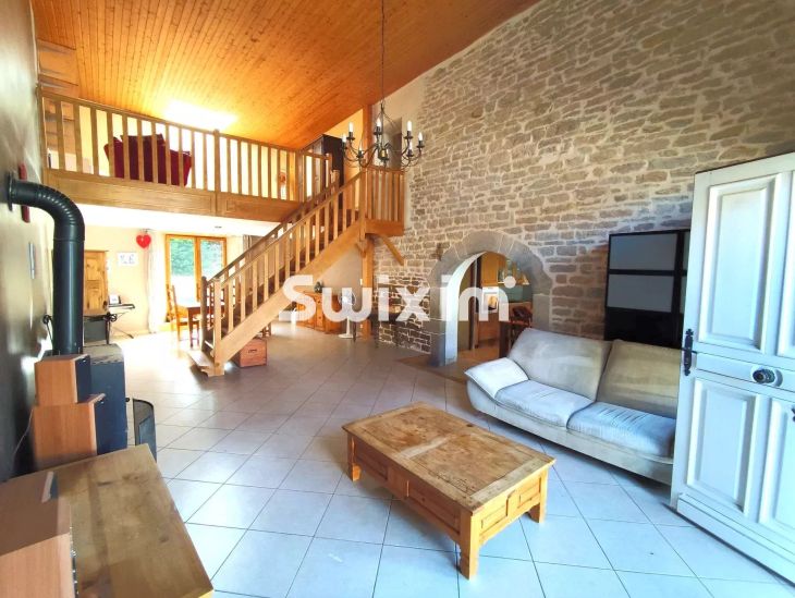 Vente Maison Lons-le-Saunier 7&nbsp;Pièces 196.09&nbsp;m²