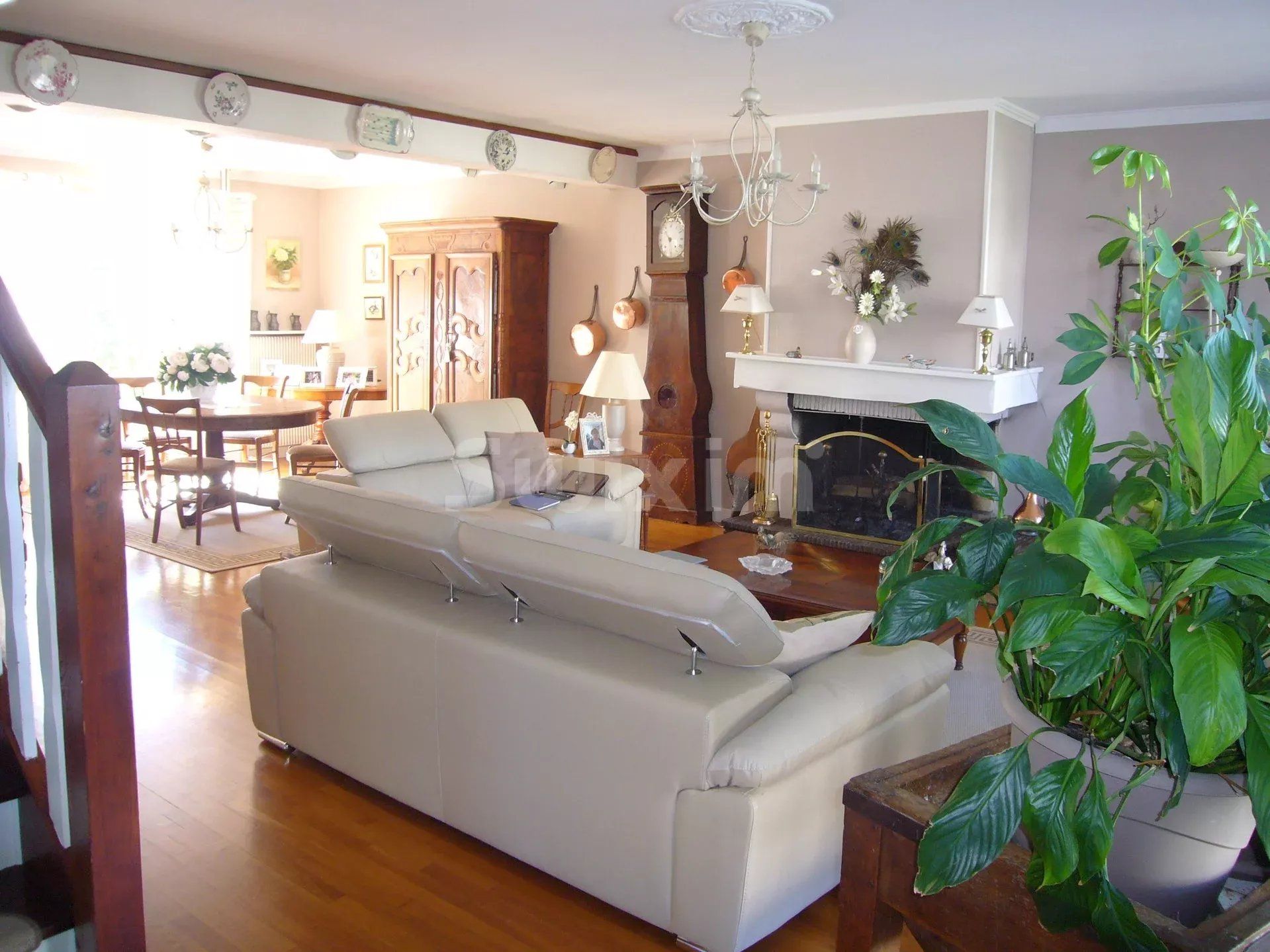 Verkauf Haus Lons-le-Saunier 8 Zimmer 160 m²