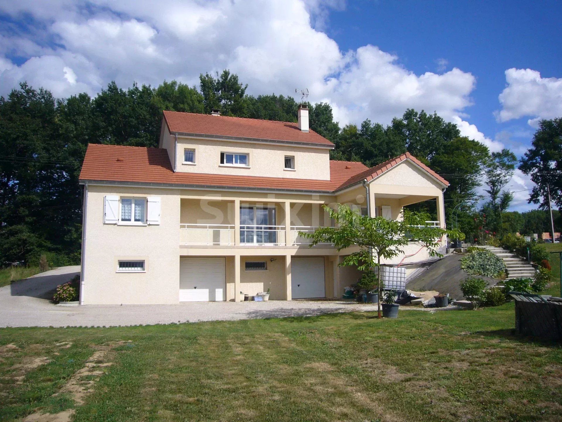 Verkauf Haus Lons-le-Saunier 13 Zimmer 188 m²