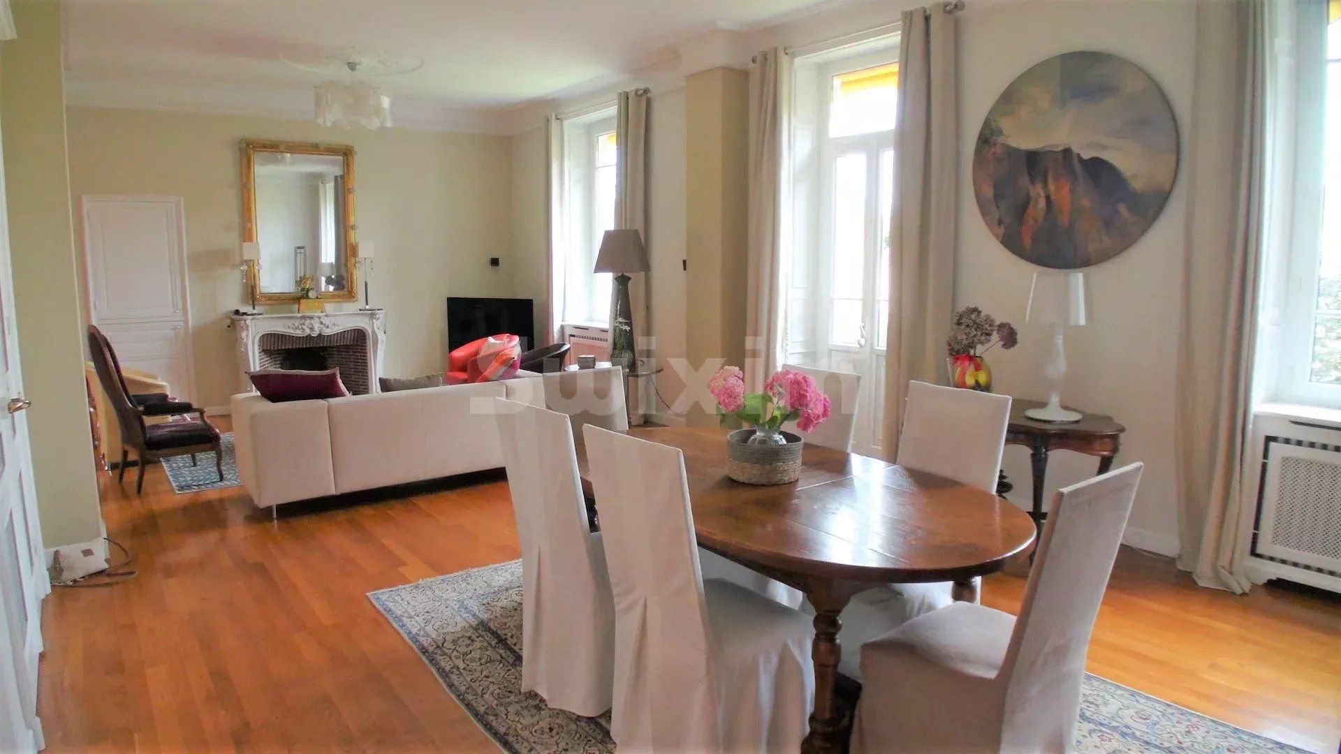 Vendita Appartamento Lons-le-Saunier 6 Camere 164 m²