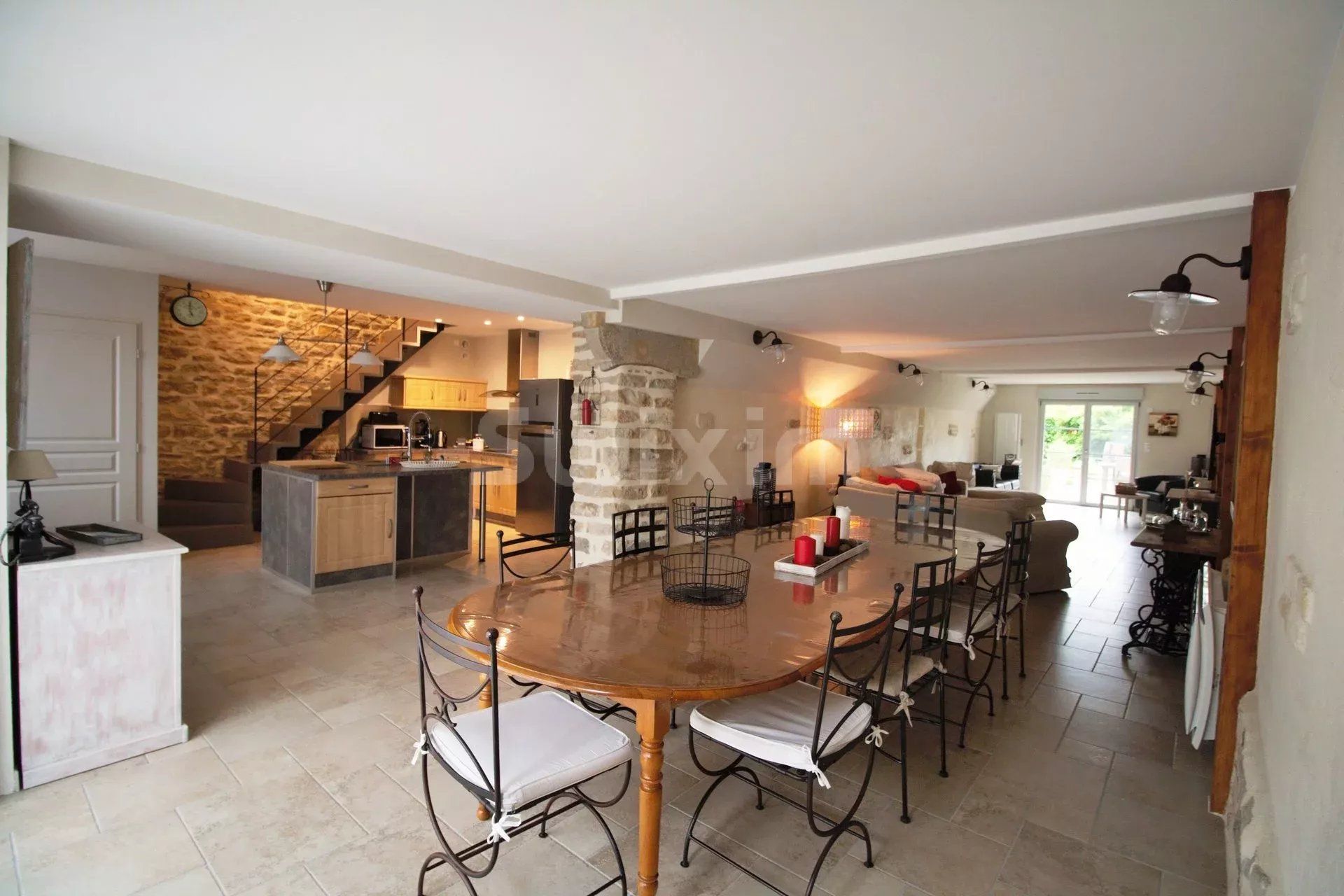 Vente Maison Lons-le-Saunier 5 Pièces 150 m²