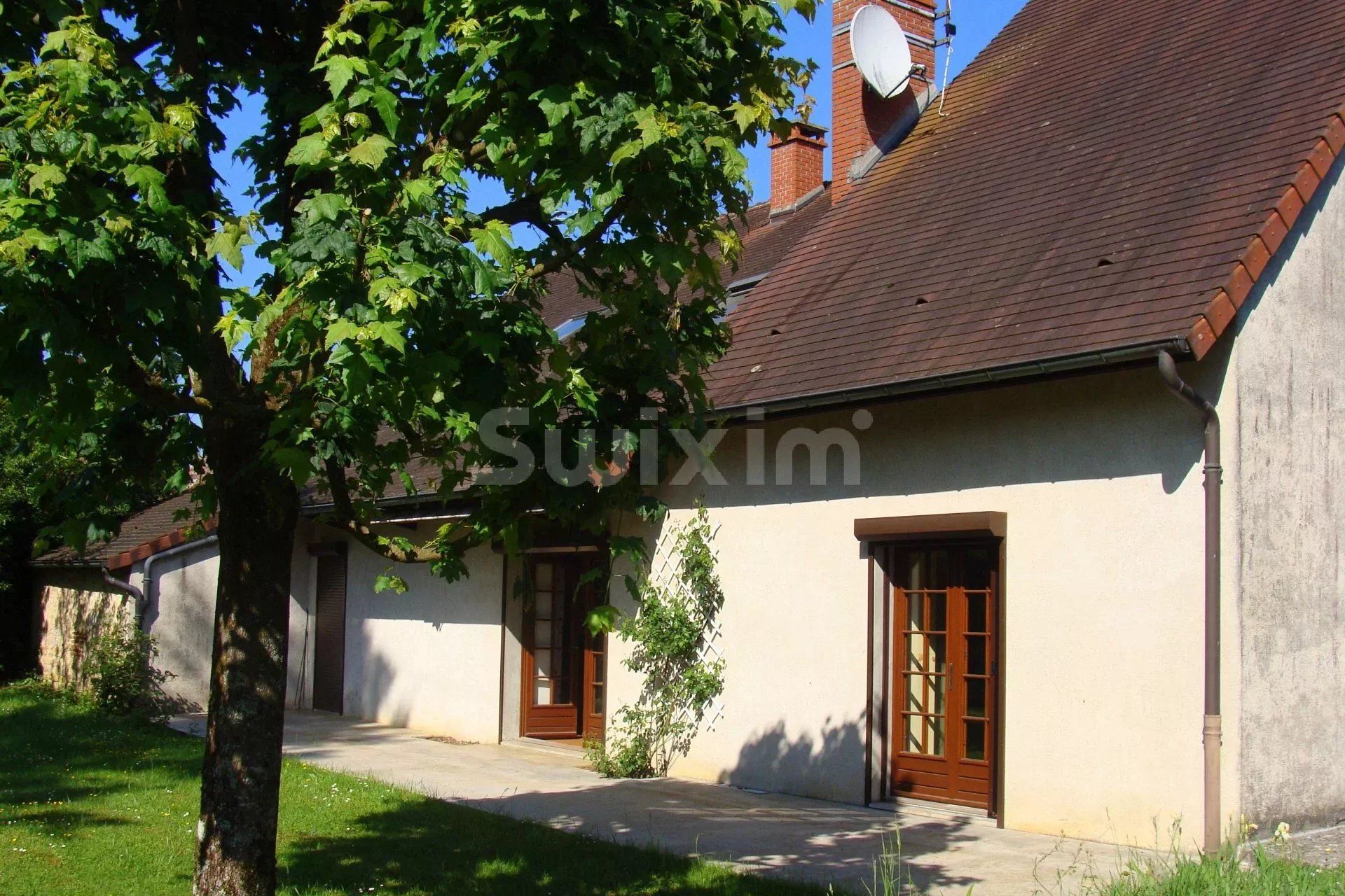 Verkauf Haus Lons-le-Saunier 6 Zimmer 207.87 m²