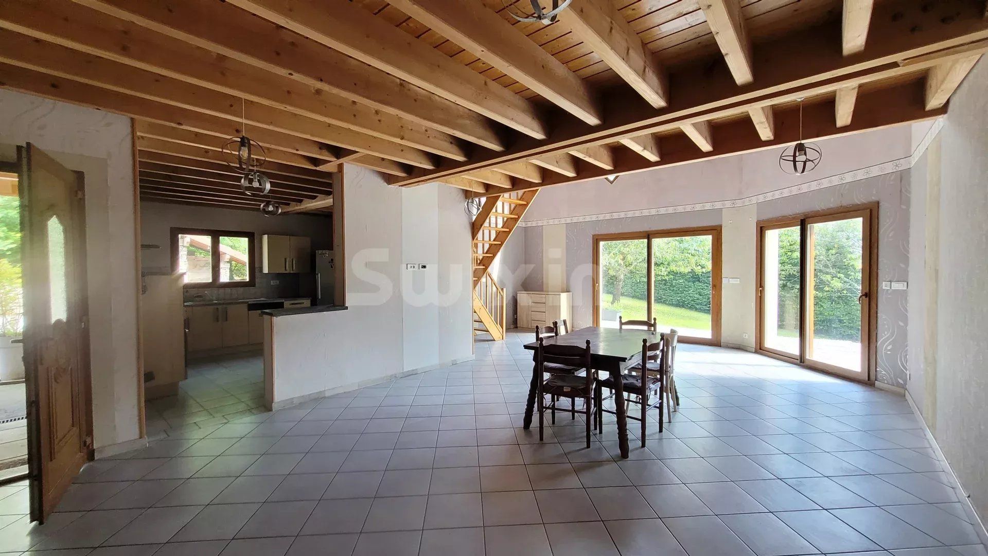 Vendita Casa Lons-le-Saunier 8 Camere 158 m²