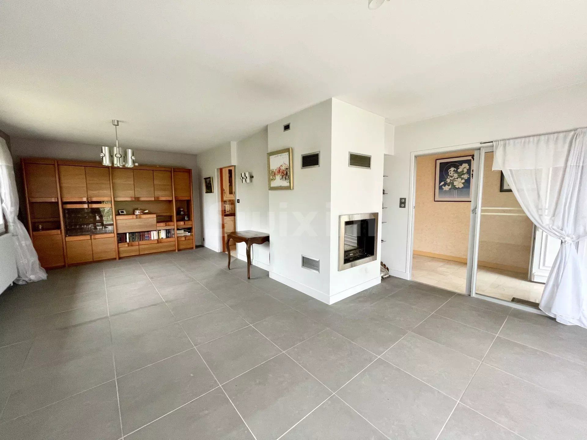 Sale House Orgelet 9 Rooms 238 m²