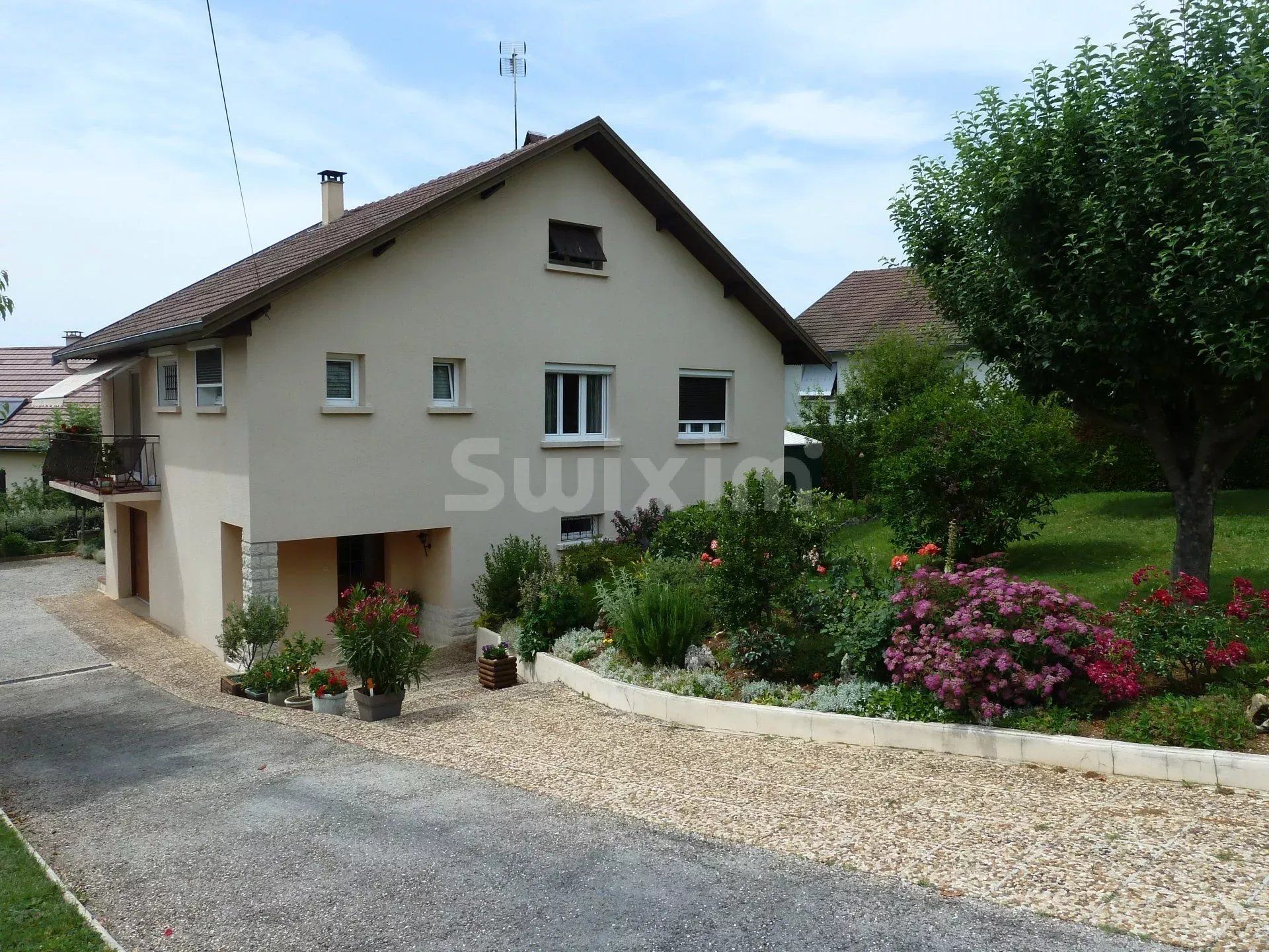 Venta Casa Lons-le-Saunier 5 Salas 80 m²