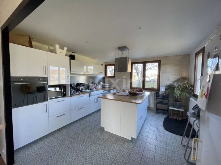 Vente Maison Orgelet 7 Pièces 169 m²
