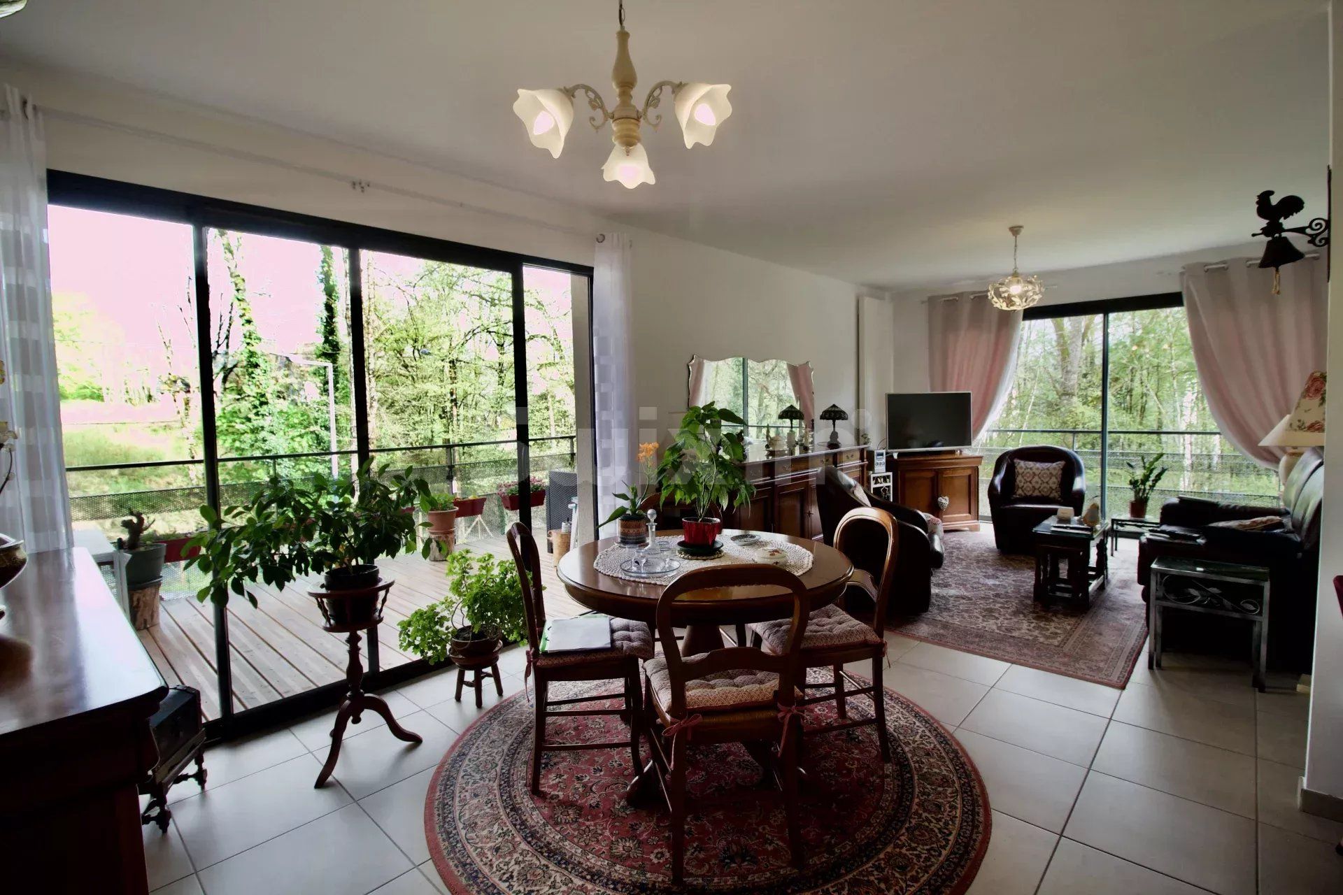 Vente Appartement Lons-le-Saunier 4 Pièces 87.03 m²