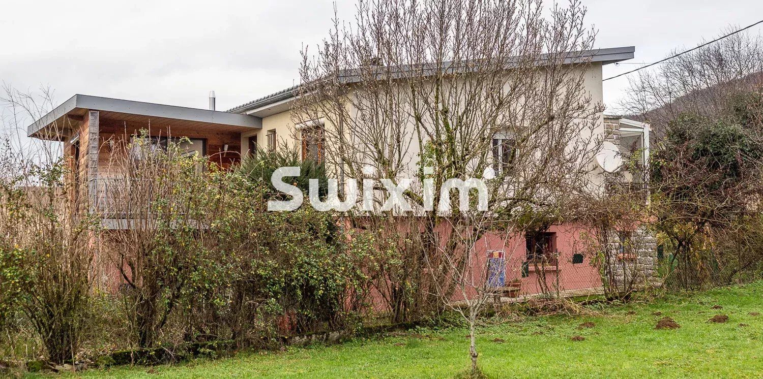 Sale House Lons-le-Saunier 7&nbsp;Rooms 155&nbsp;m²