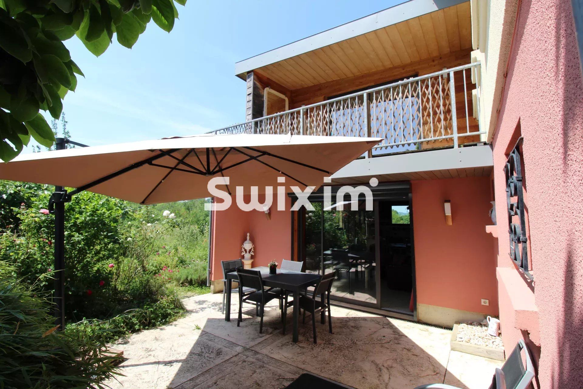 Sale House Lons-le-Saunier 7&nbsp;Rooms 155&nbsp;m²