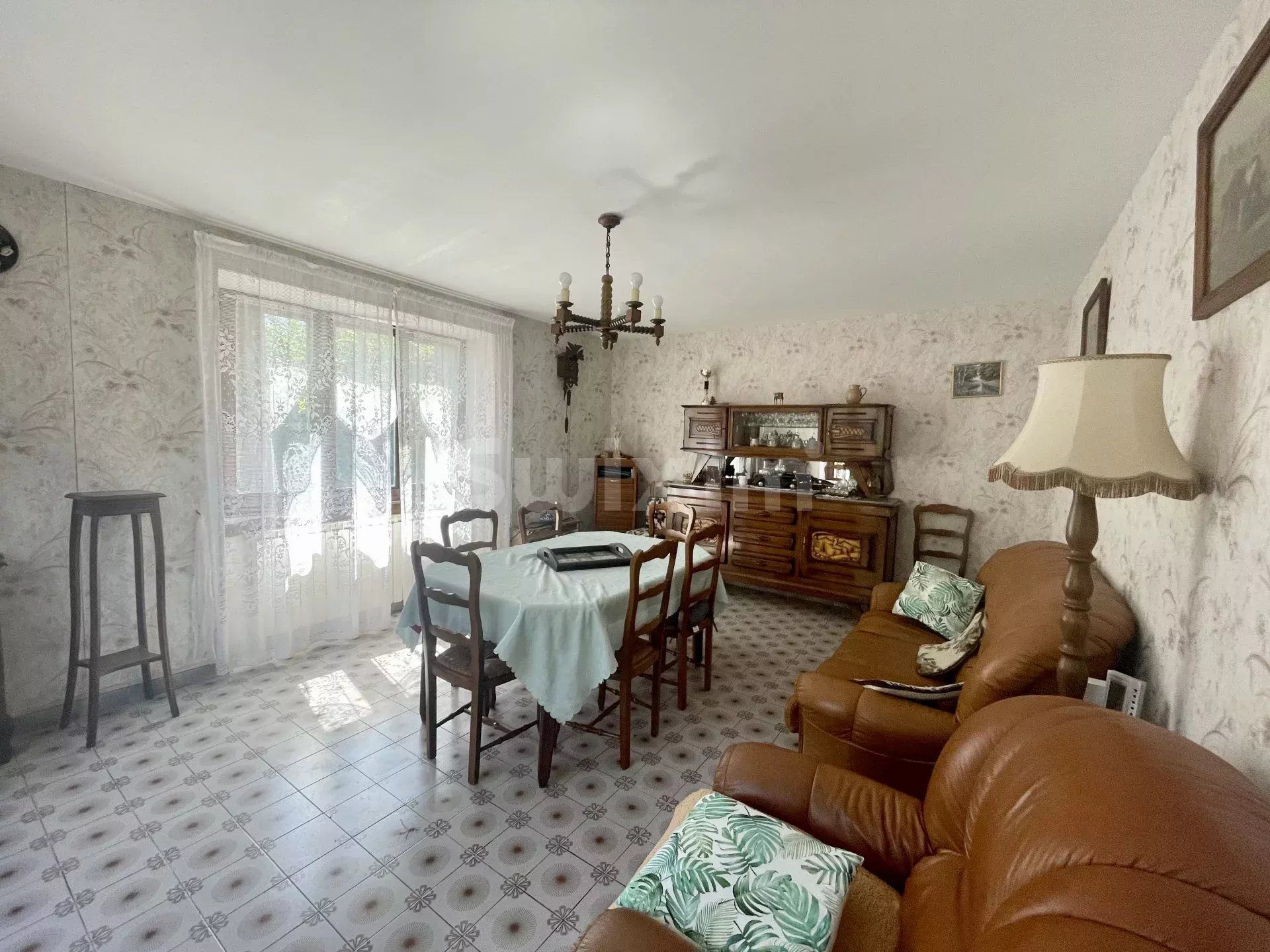 Vente Maison Lons-le-Saunier 6 Pièces 119.5 m²