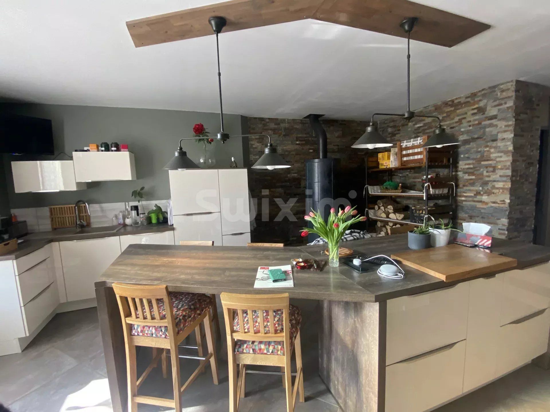 Vendita Casa Lons-le-Saunier 7 Camere 200 m²