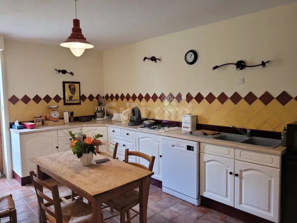 Vente Maison Lons-le-Saunier 8 Pièces 210 m²