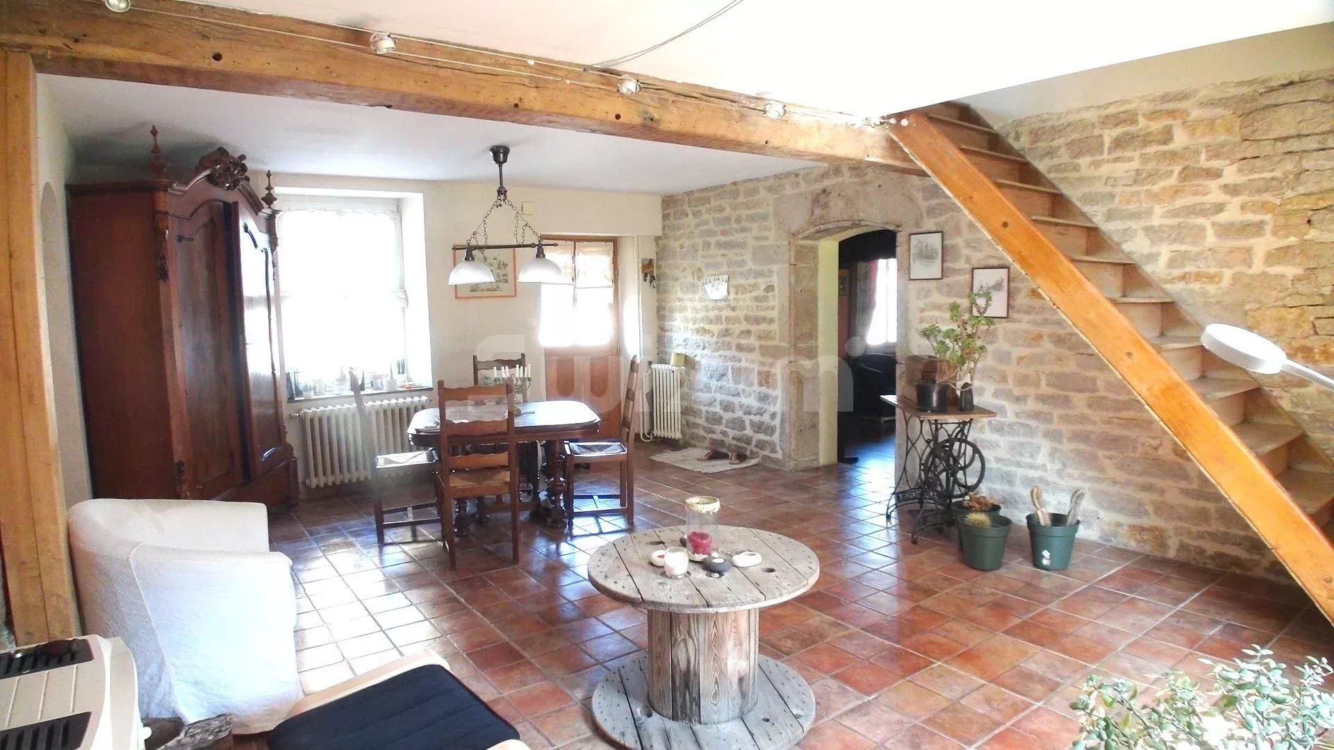 Vente Maison Lons-le-Saunier 8 Pièces 210 m²