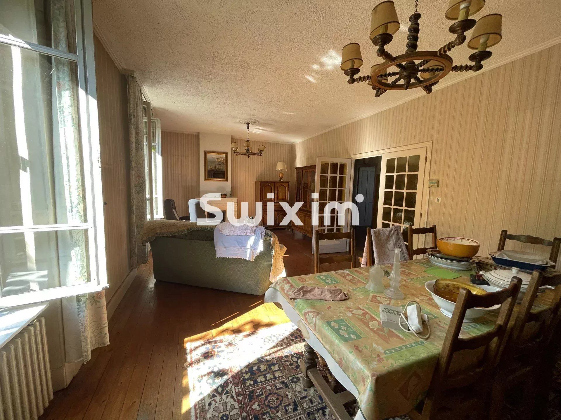 Venta Casa Lons-le-Saunier 10&nbsp;Salas 190&nbsp;m²