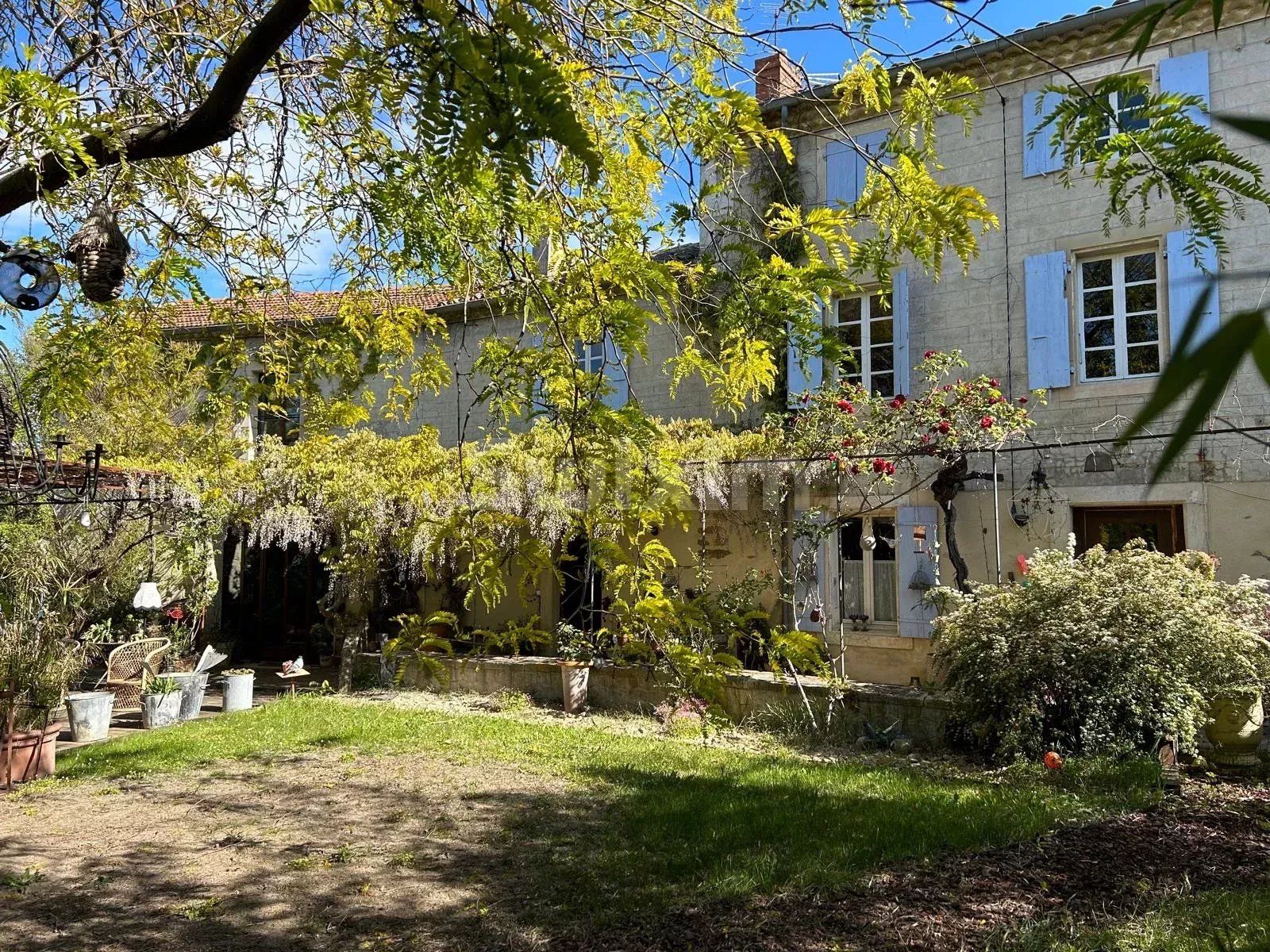 Vente Maison Grignan 7 Pièces 200 m²