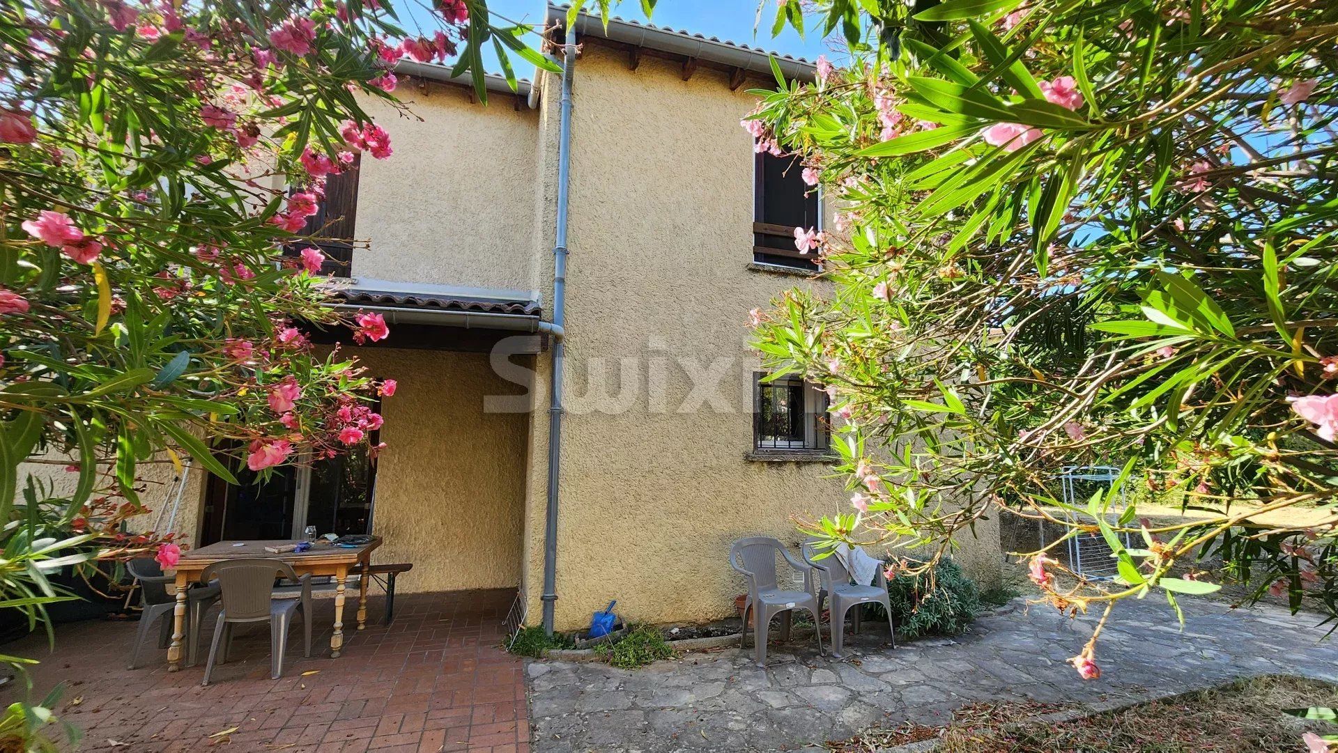 Vendita Casa Visan 5 Camere 94 m²