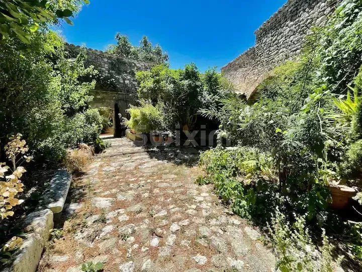 Vente Maison Grignan 12 Pièces 348 m²