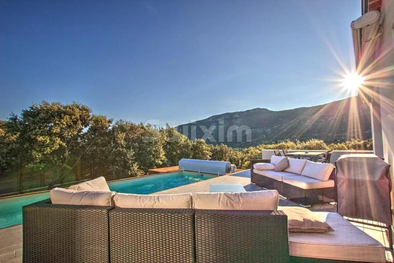 Vente Maison Taulignan 6 Pièces 190 m²