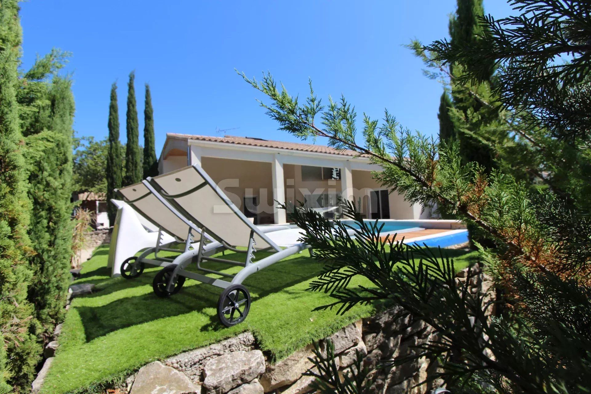 Sale House Grignan 9 Rooms 225 m²