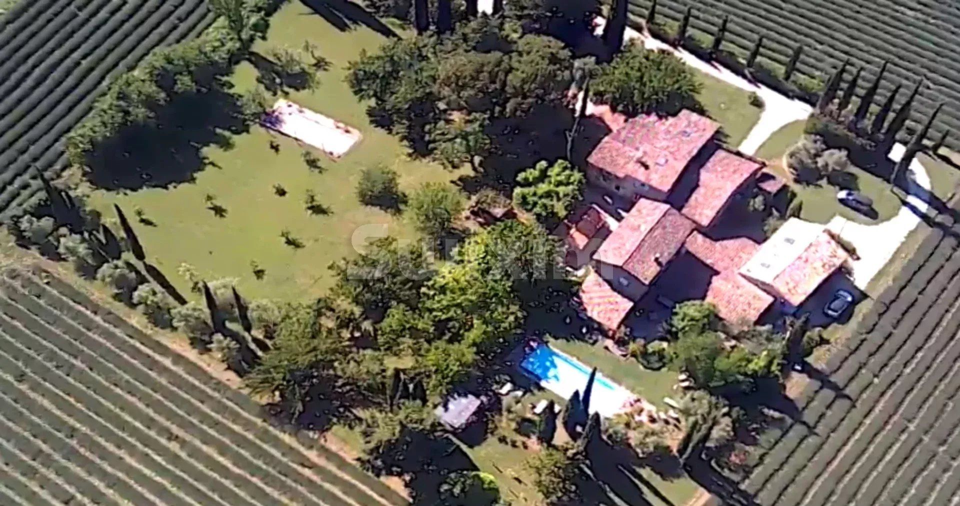 Vente Propriété Rochebaudin 19 Pièces 480 m²