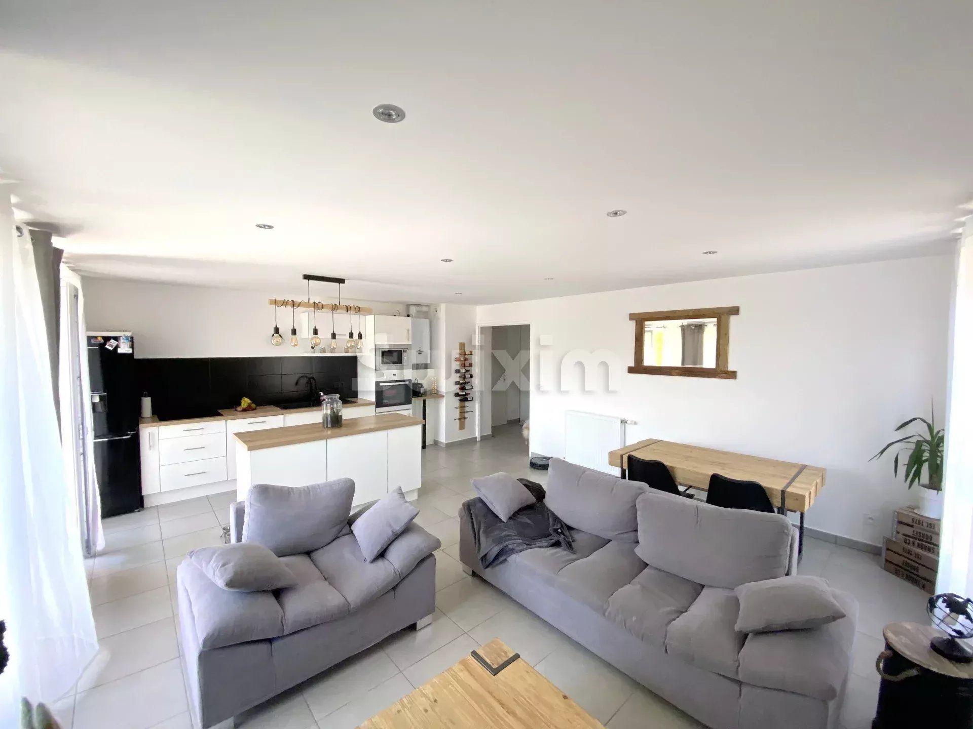 Venta Apartamento Sallanches 3 Salas 68.66 m²