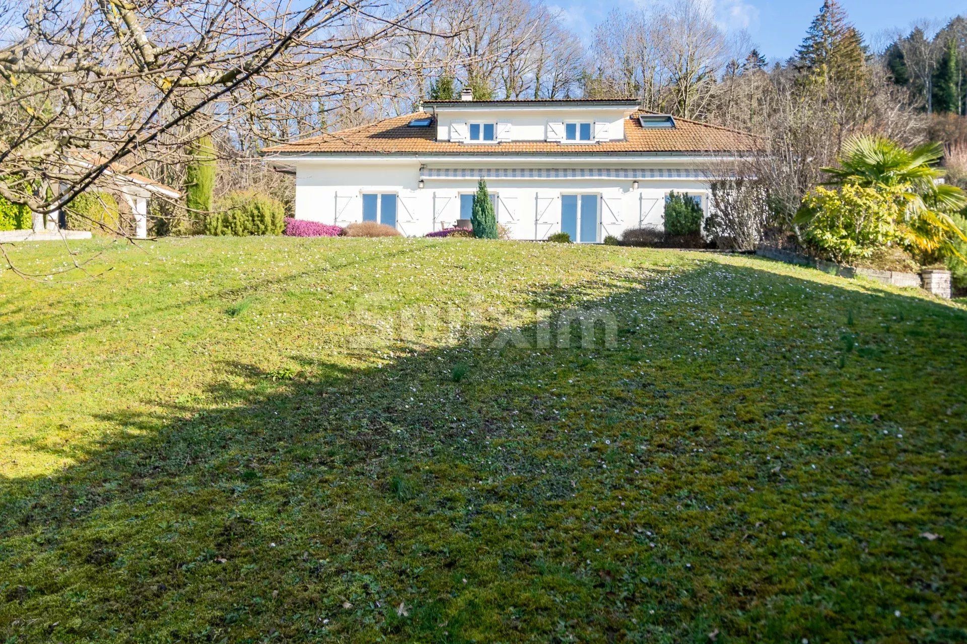 Vente Maison Fessy 7 Pièces 217 m²