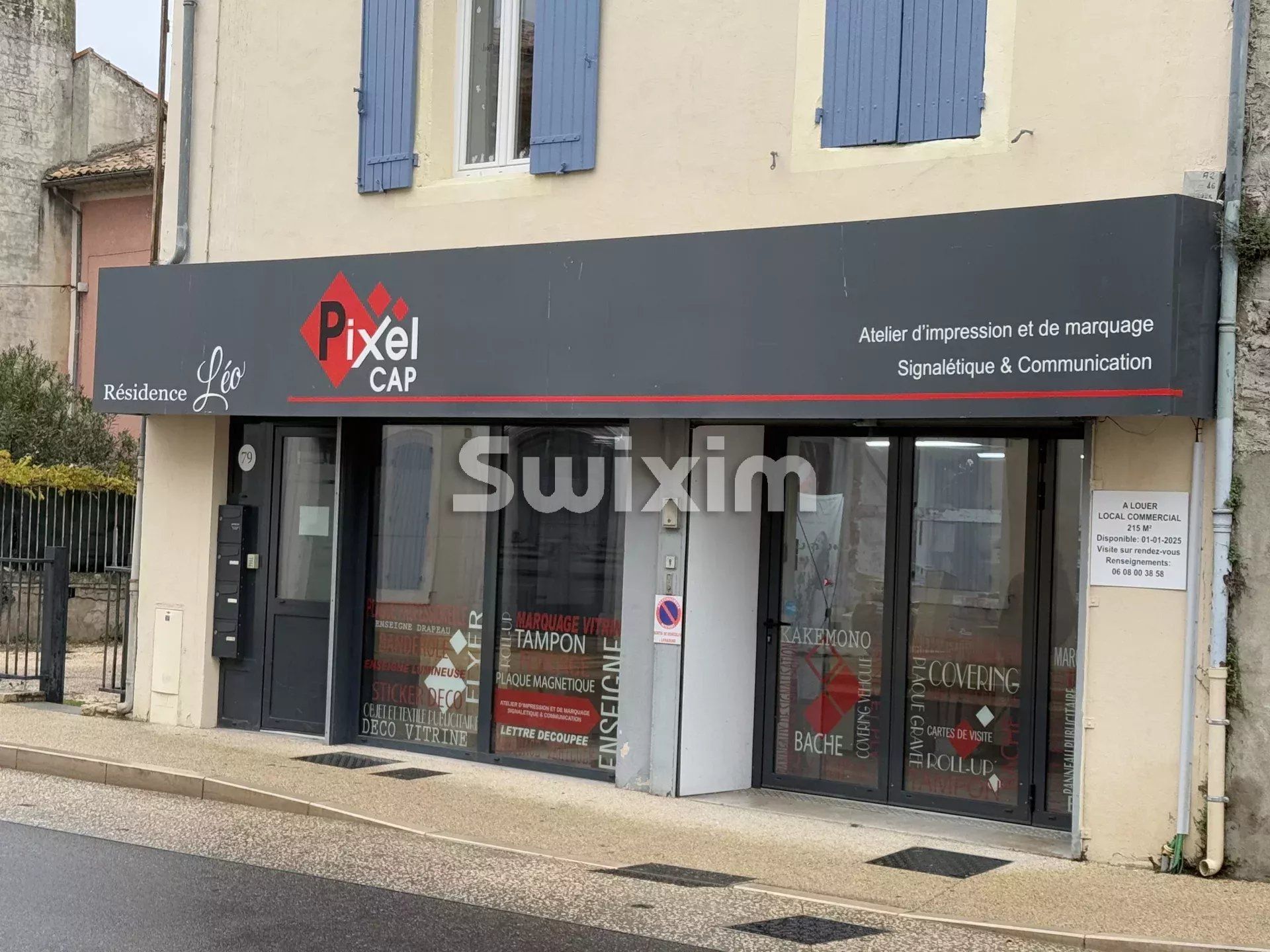 Aluguer Comercial local Orange 2&nbsp;Quartos 214.8&nbsp;m²