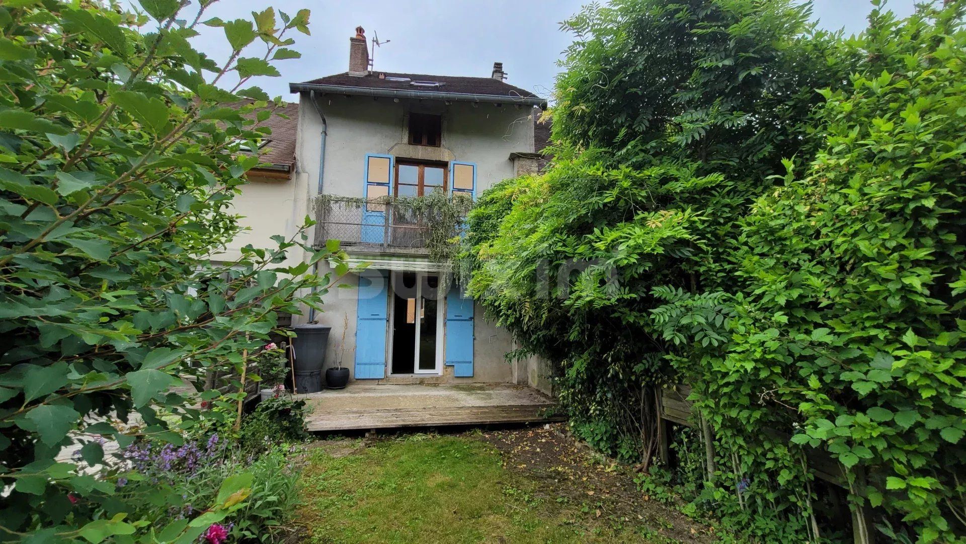 maison 6 Pièces en vente sur Lons-le-Saunier (39000)