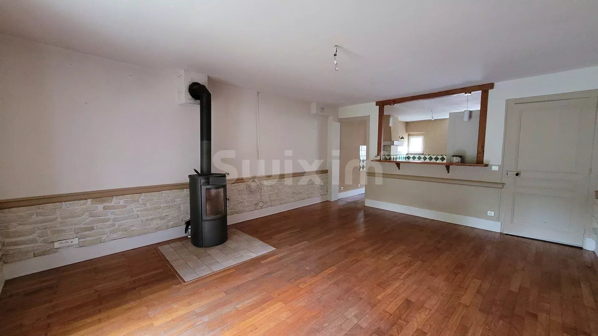 maison 6 Pièces en vente sur Lons-le-Saunier (39000)