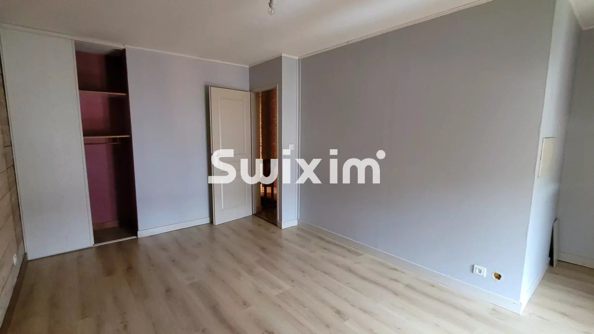 casa 6 Quartos para venda sobre Lons-le-Saunier (39000)