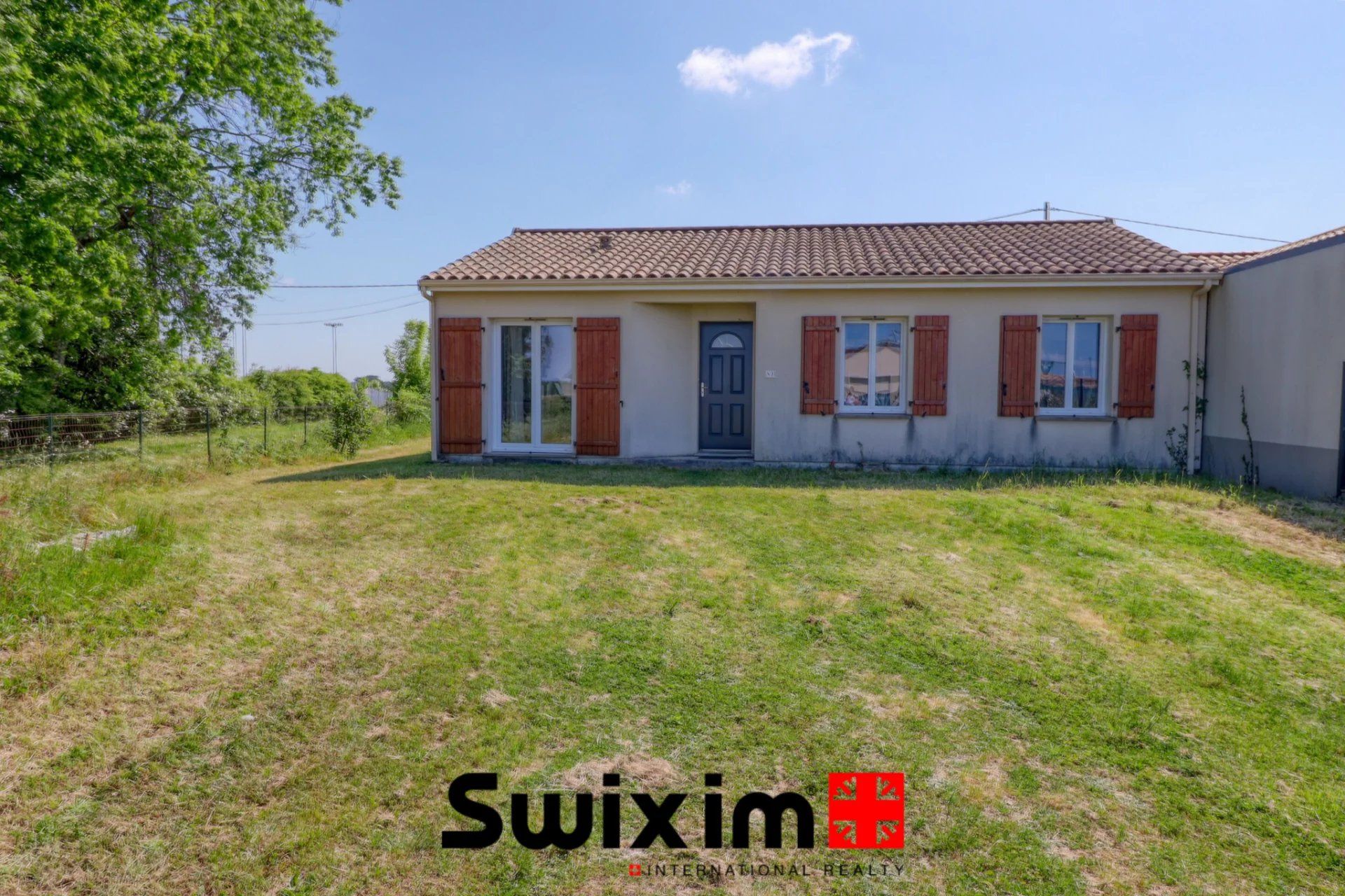 casa 5 Camere in vendita su Avensan (33480)