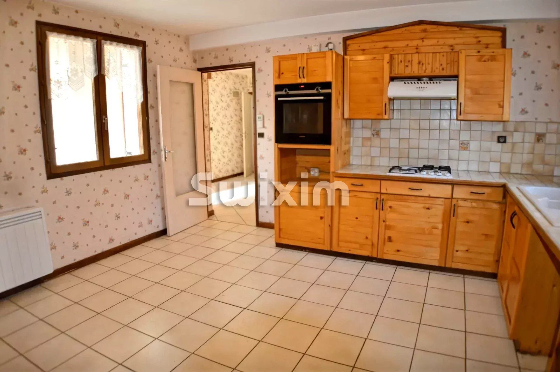 house 4 Rooms for sale on Longchaumois (39400)